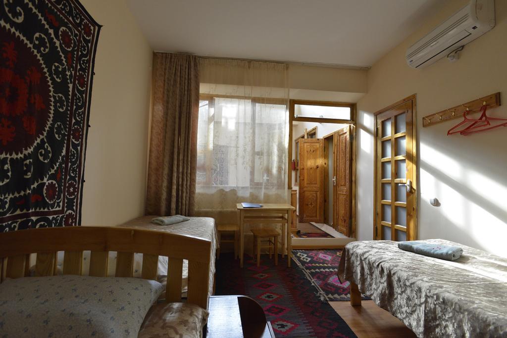 B&B Emir Samarkand Esterno foto